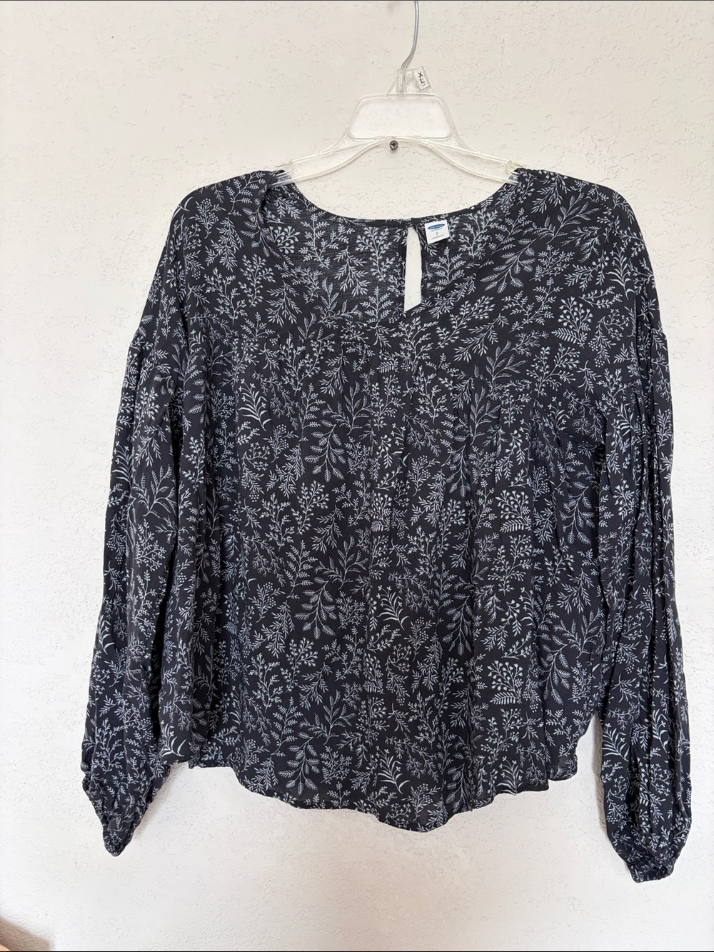 Old Navy Navy and White Floral Peasant Blouse